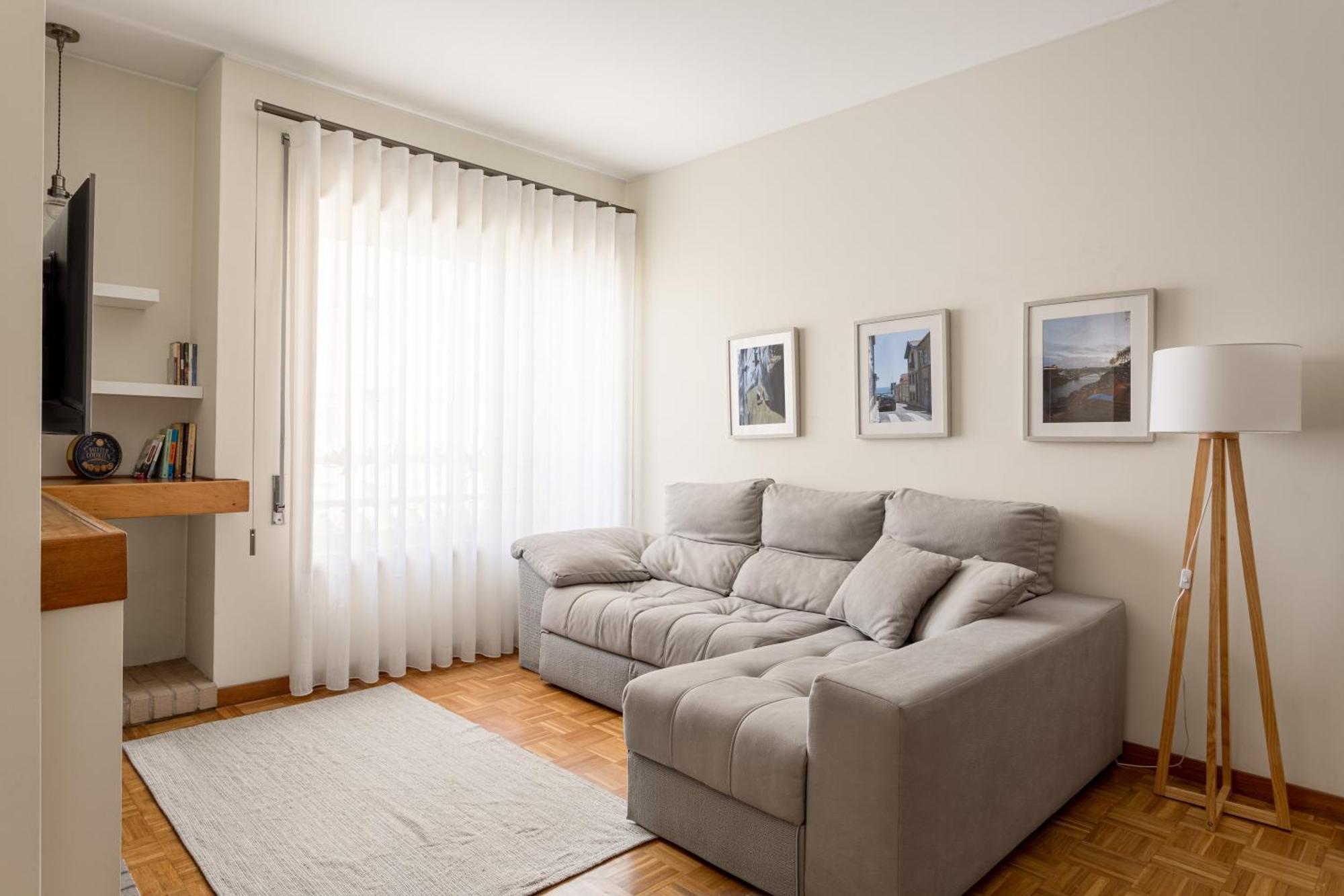 Joivy Stylish City Centre Flat With Parking Maía Екстериор снимка
